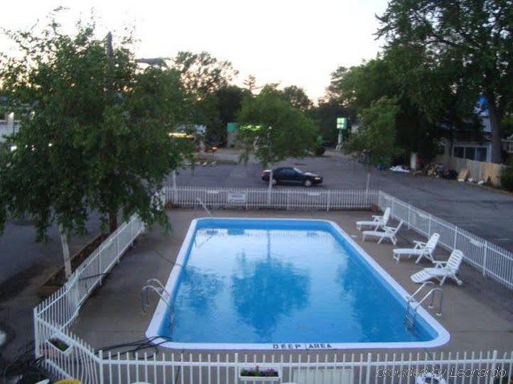 Joys Inn Niagara Falls Exterior photo